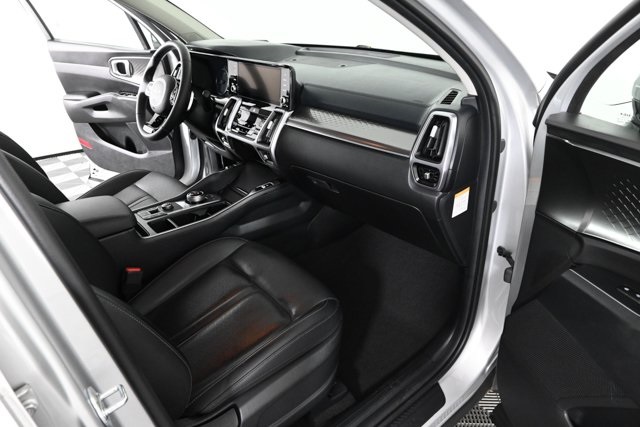 used 2022 Kia Sorento Hybrid car, priced at $27,414