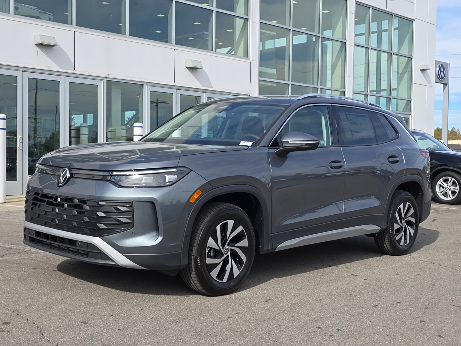 new 2026 Volkswagen Tiguan car, priced at $34,378