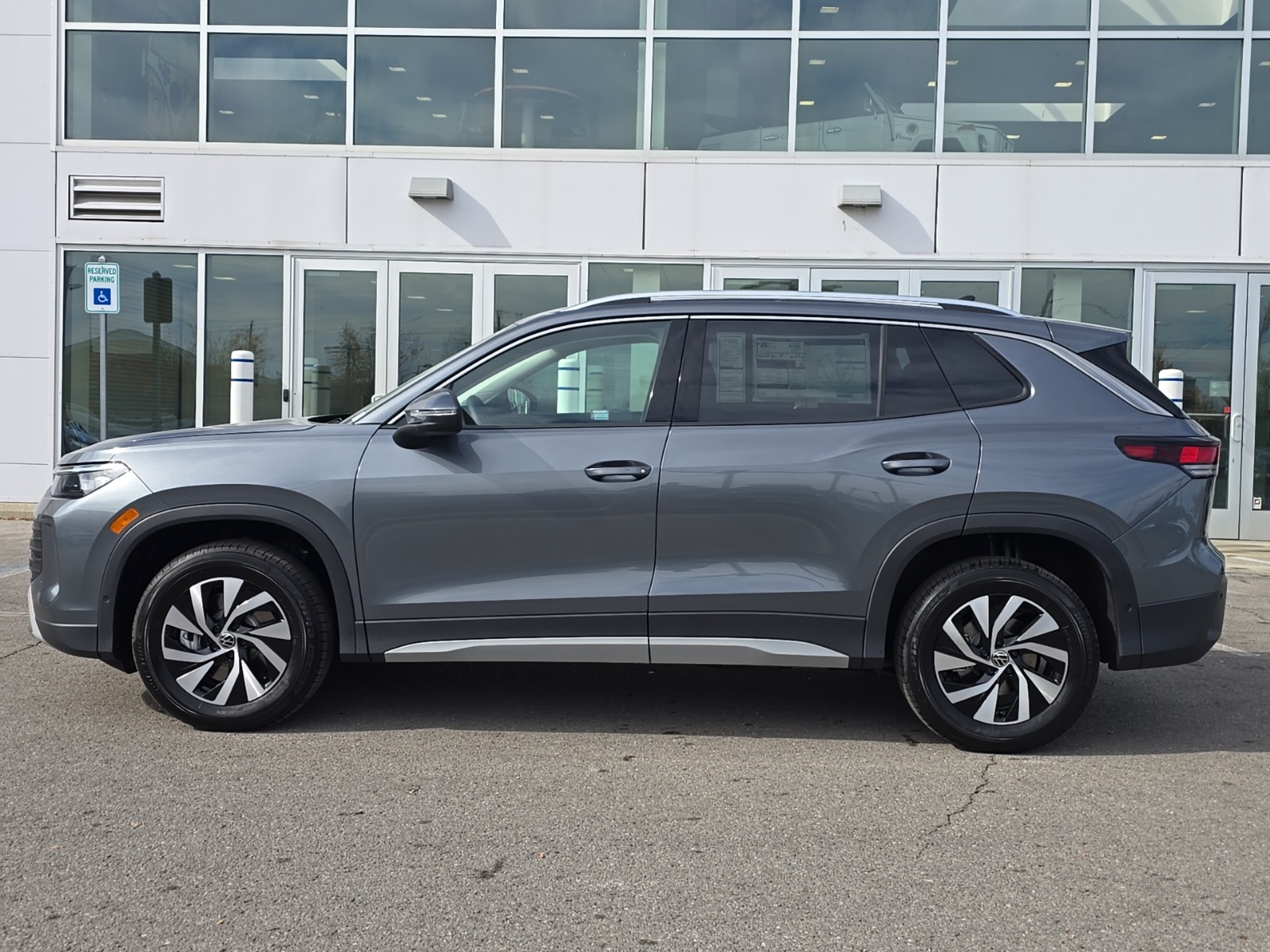 new 2026 Volkswagen Tiguan car, priced at $34,378