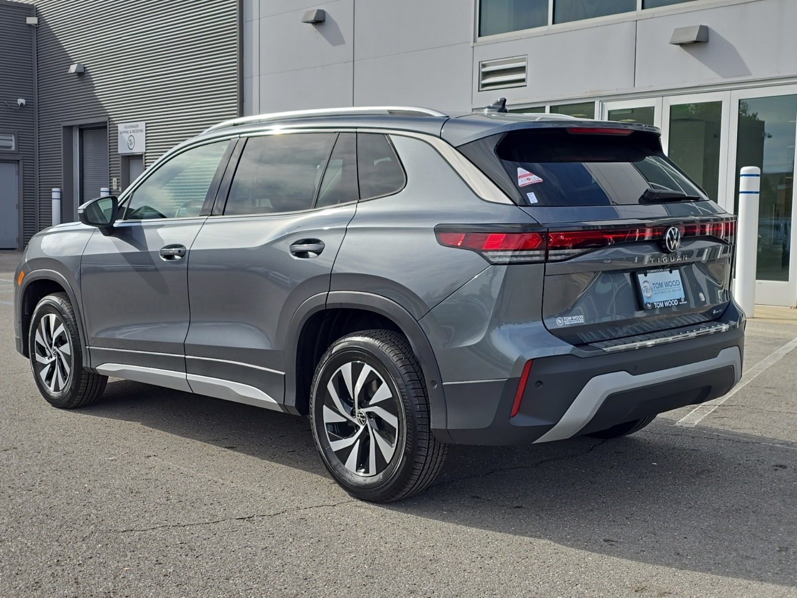 new 2026 Volkswagen Tiguan car, priced at $34,378