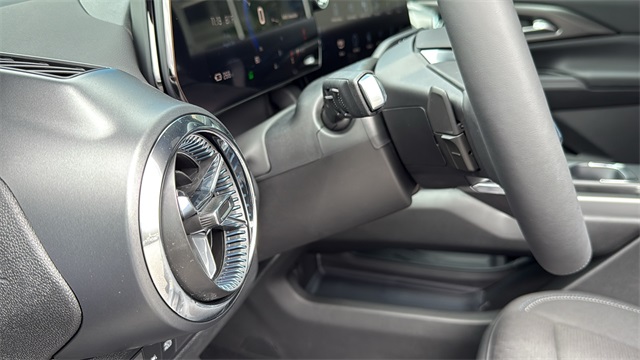 new 2025 Chevrolet Equinox EV car, priced at $37,715