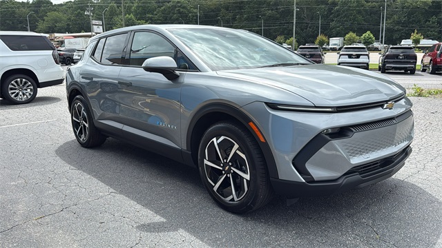 new 2025 Chevrolet Equinox EV car, priced at $37,715
