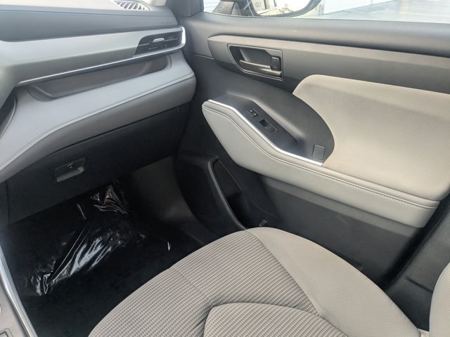 used 2024 Toyota Highlander car, priced at $37,681