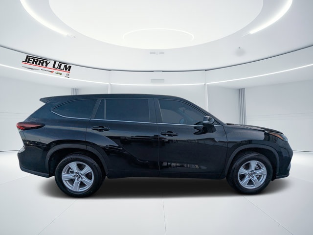 used 2024 Toyota Highlander car, priced at $37,681