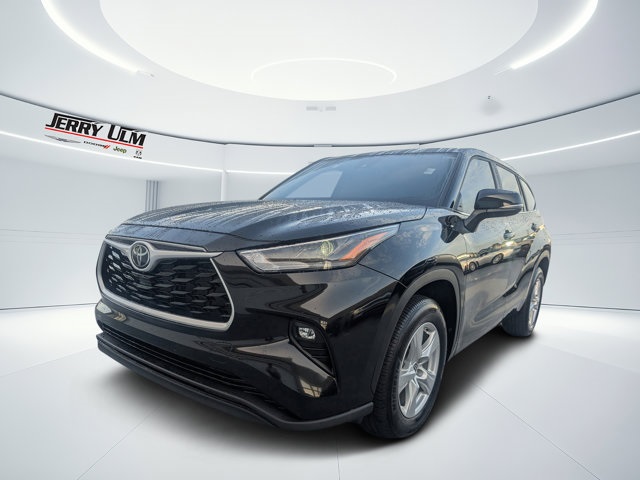 used 2024 Toyota Highlander car, priced at $37,681