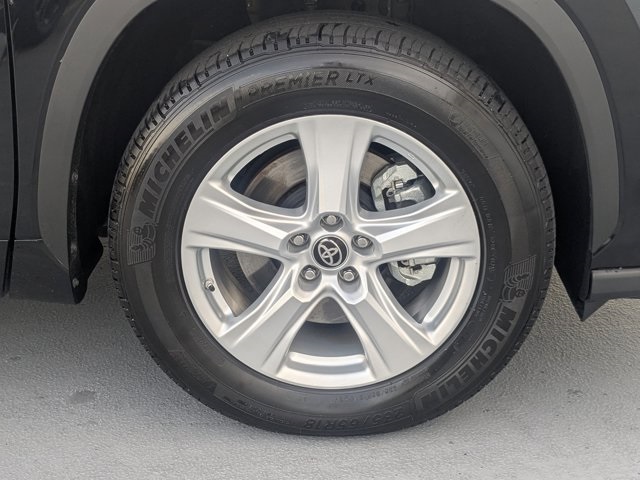 used 2024 Toyota Highlander car, priced at $37,681