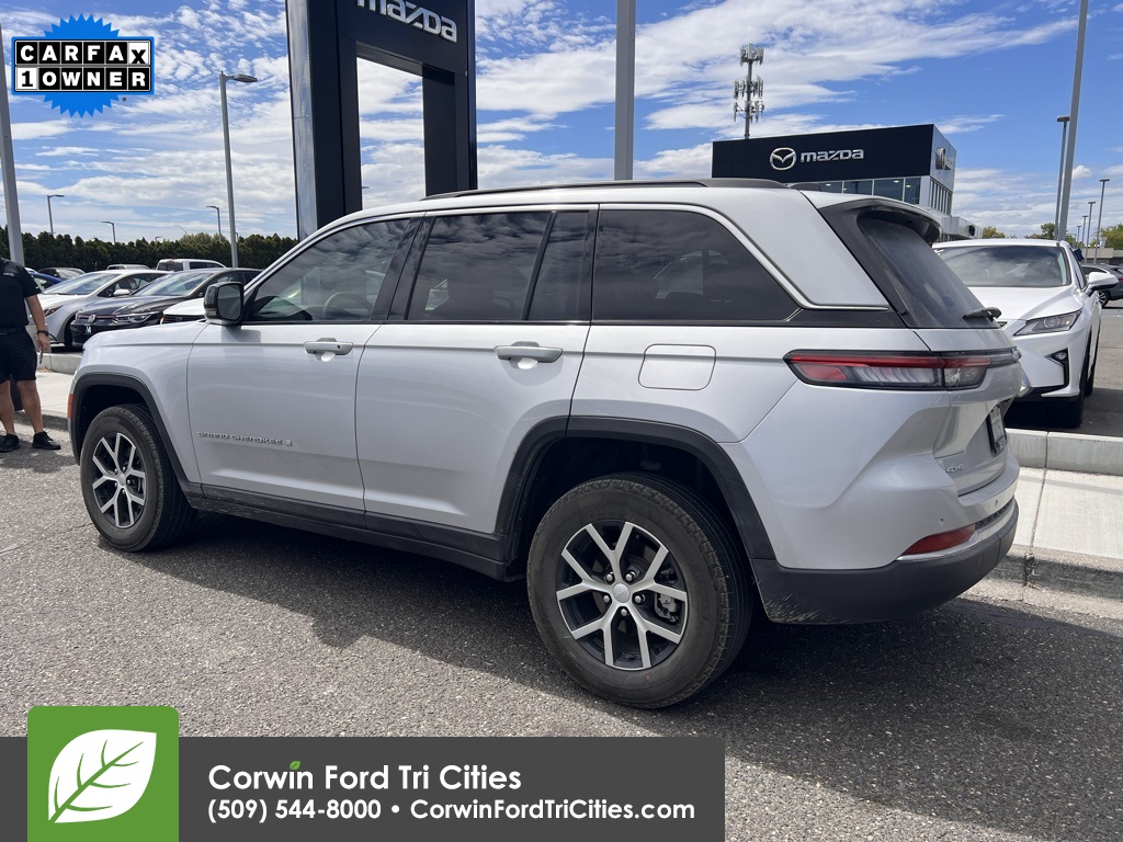 used 2024 Jeep Grand Cherokee car, priced at $38,989