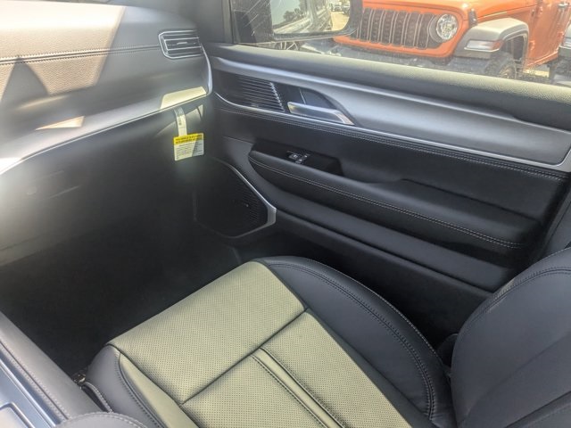 new 2025 Jeep Wagoneer L car, priced at $76,870