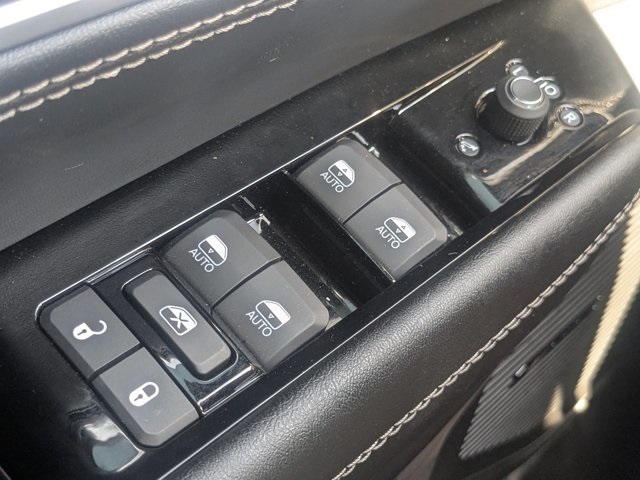new 2025 Jeep Wagoneer L car, priced at $76,870