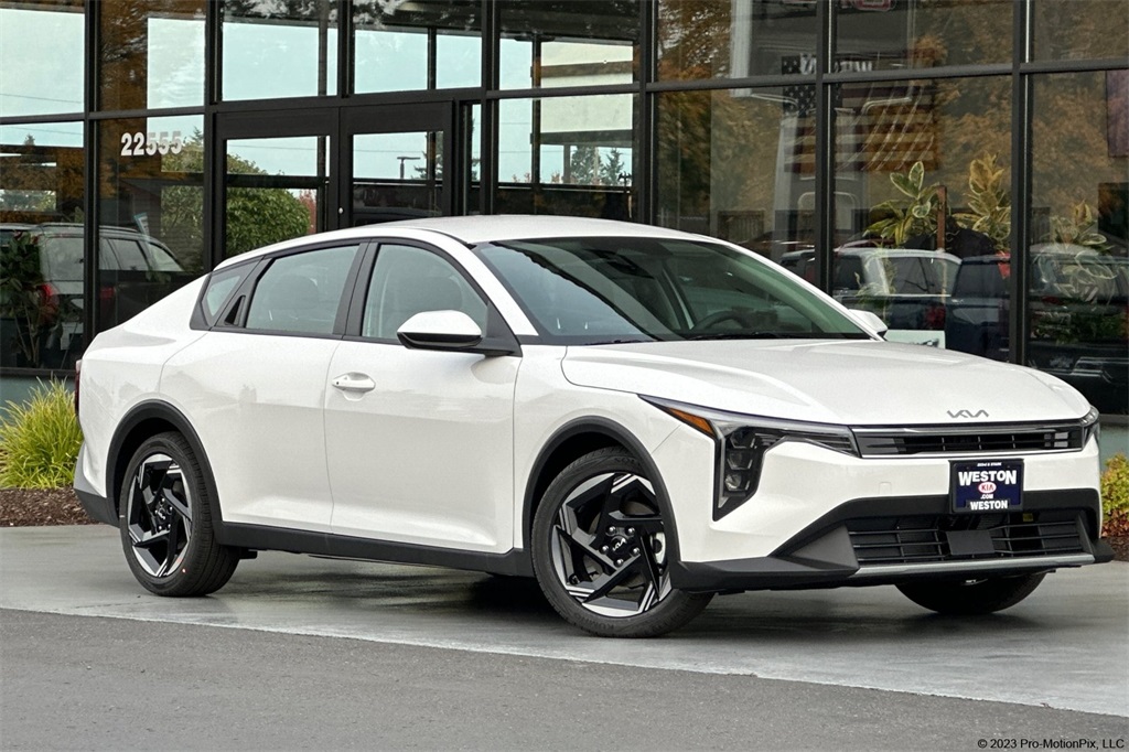 new 2025 Kia K4 car, priced at $25,580