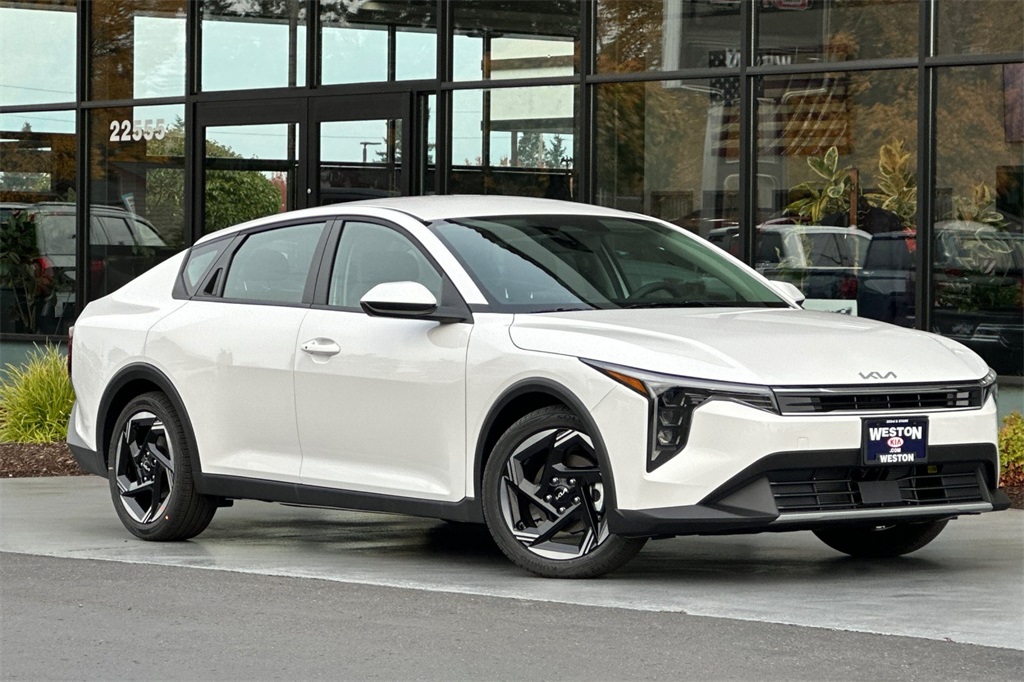 new 2025 Kia K4 car, priced at $25,580