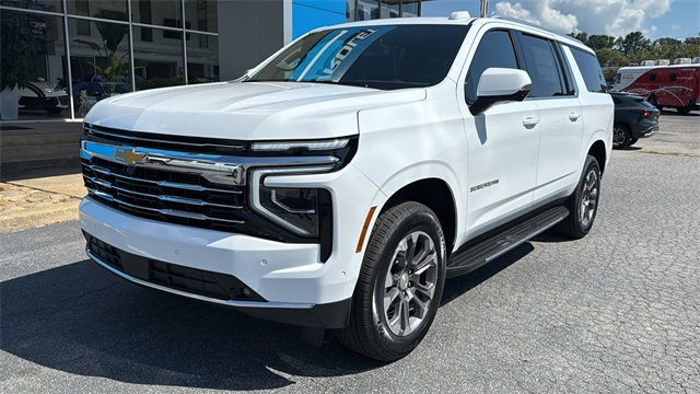 new 2025 Chevrolet Suburban car, priced at $77,664