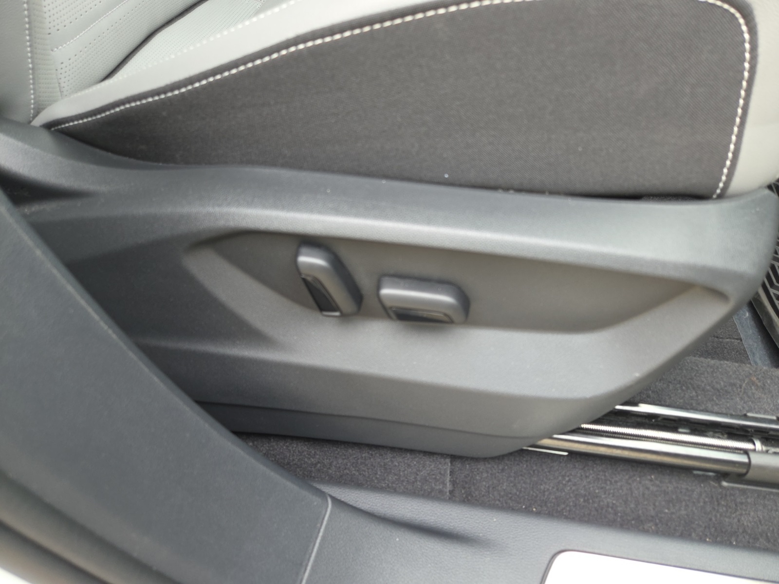 used 2024 Volkswagen Atlas Cross Sport car, priced at $34,969