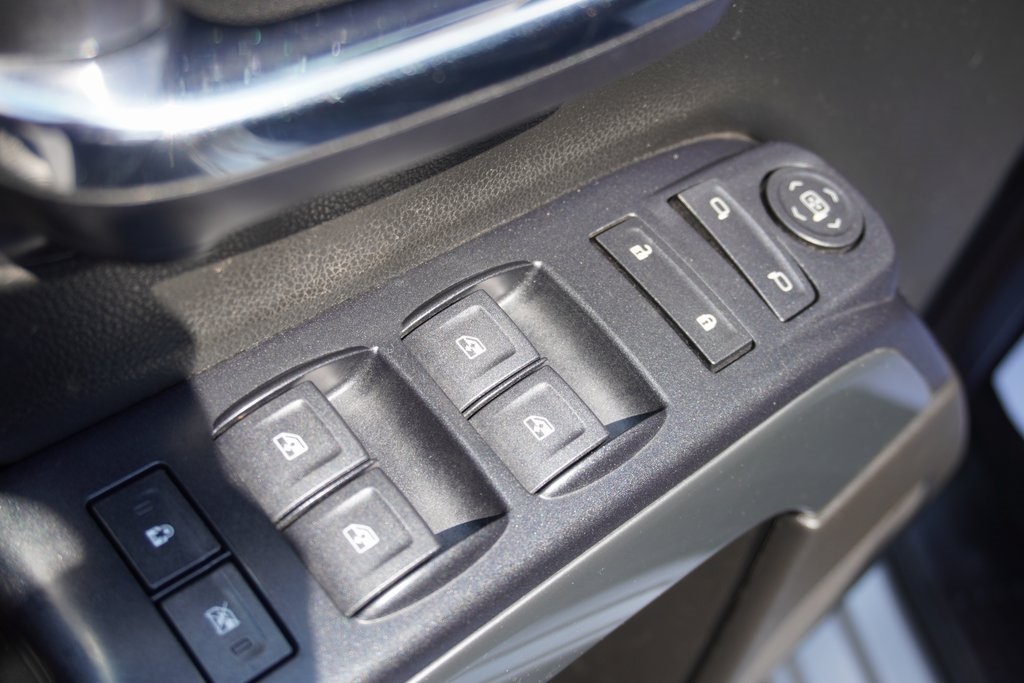 used 2018 Chevrolet Silverado 1500 car, priced at $25,000