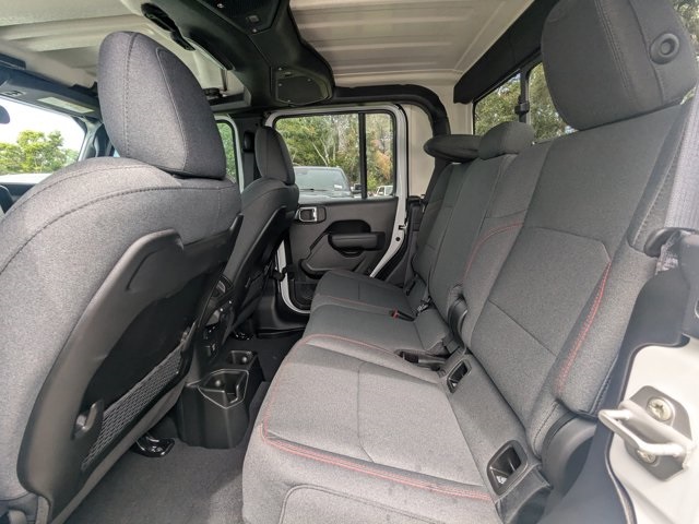 new 2025 Jeep Gladiator car, priced at $43,250