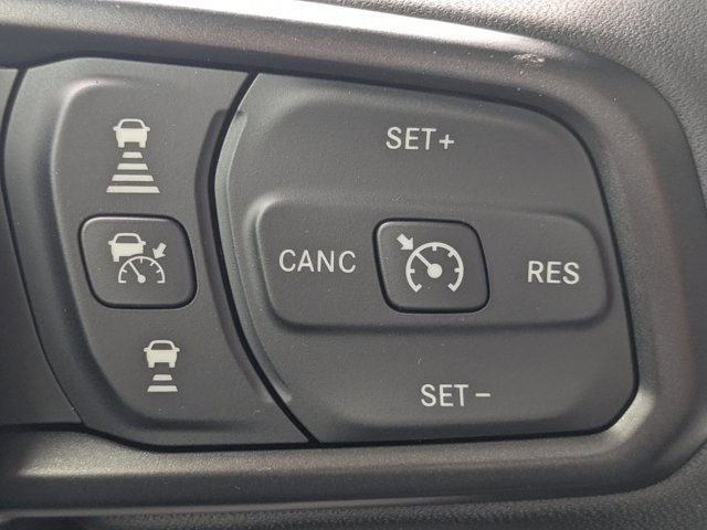 new 2025 Jeep Gladiator car, priced at $43,250