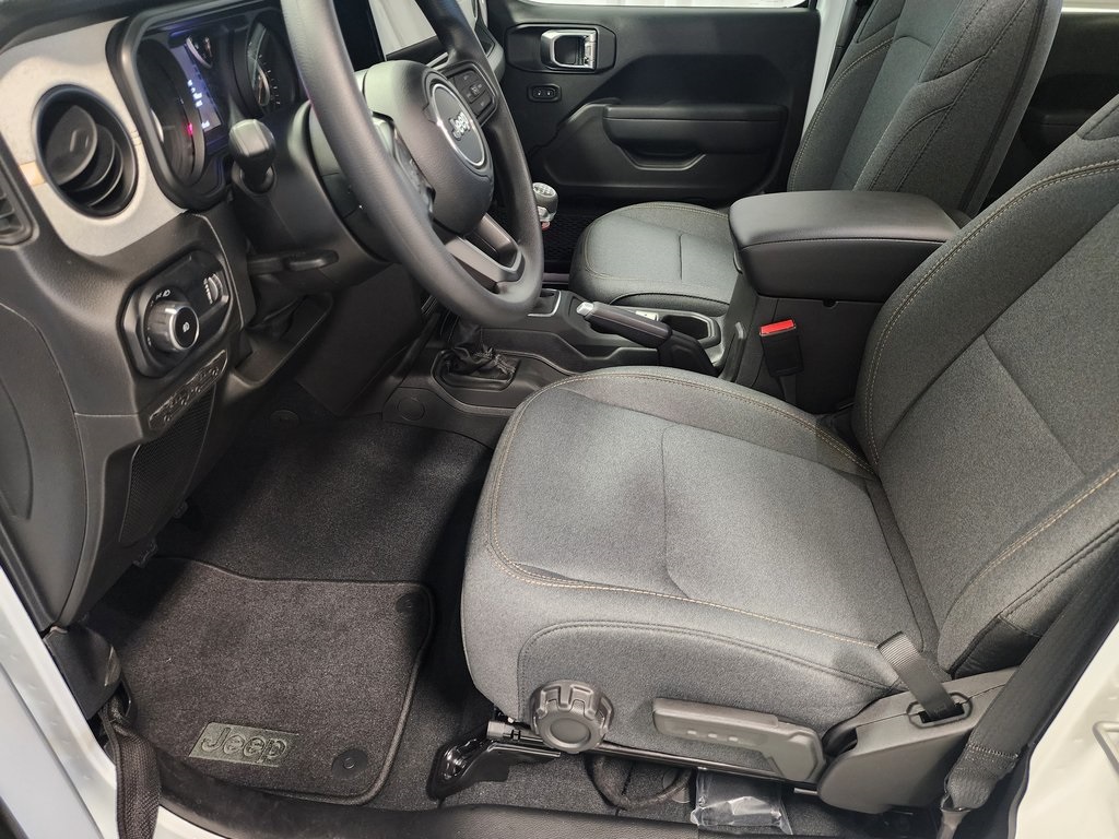 new 2025 Jeep Wrangler car, priced at $37,235