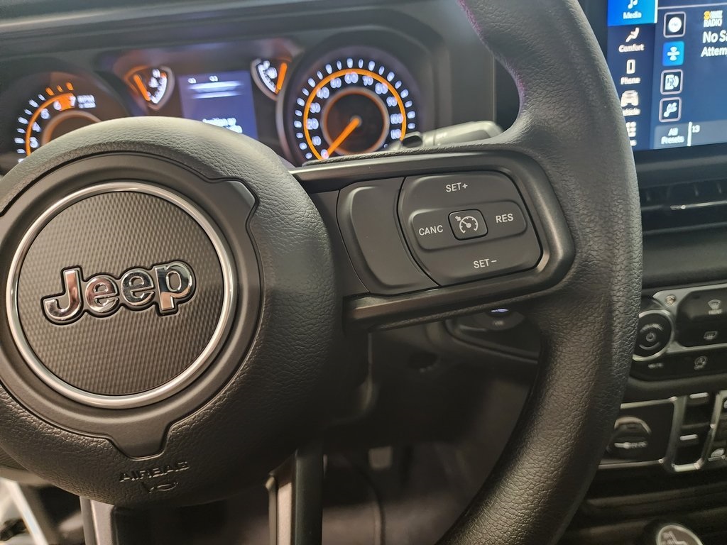 new 2025 Jeep Wrangler car, priced at $37,235
