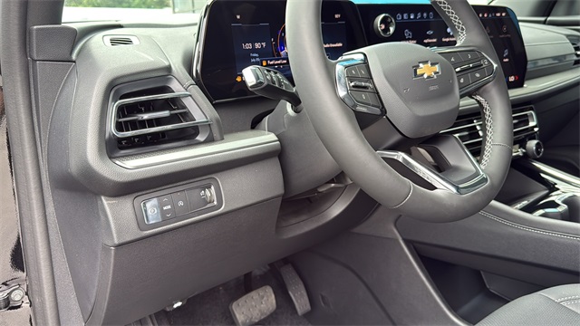 new 2026 Chevrolet Traverse car, priced at $43,695