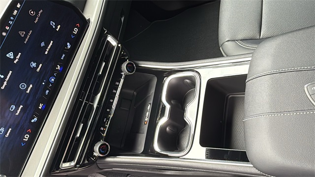 new 2026 Chevrolet Traverse car, priced at $43,695