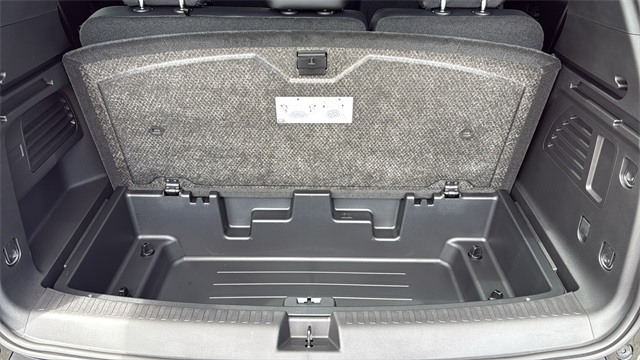 new 2026 Chevrolet Traverse car, priced at $43,695