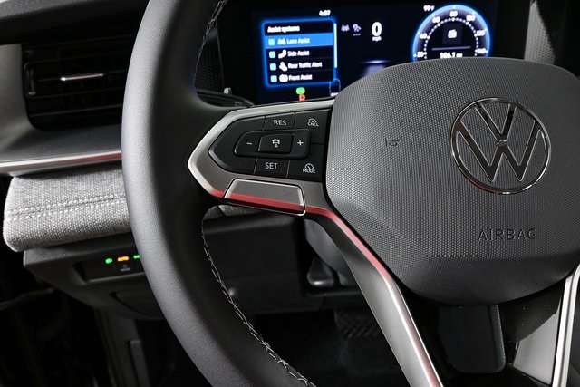 new 2025 Volkswagen Tiguan car, priced at $33,424