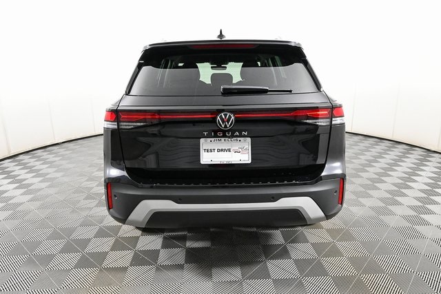 new 2025 Volkswagen Tiguan car, priced at $33,424