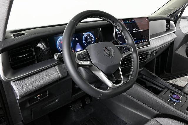 new 2025 Volkswagen Tiguan car, priced at $33,424