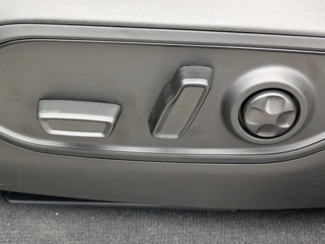 new 2025 Jeep Grand Cherokee car, priced at $36,125