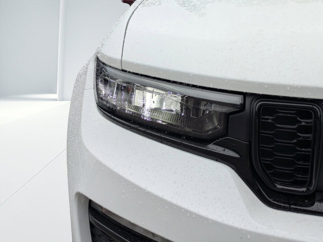new 2025 Jeep Grand Cherokee car, priced at $36,125