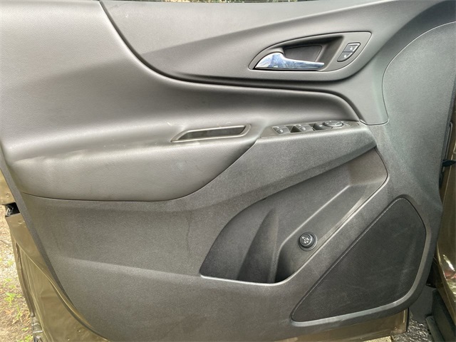 used 2023 Chevrolet Equinox car, priced at $25,430