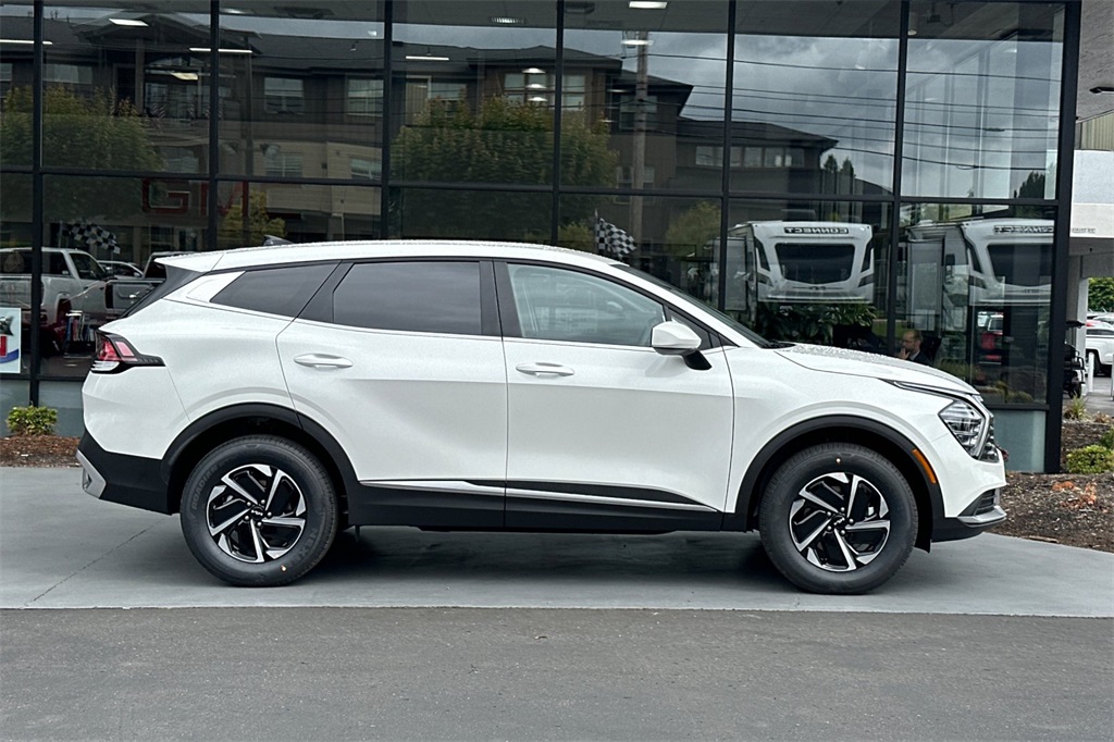 new 2025 Kia Sportage Hybrid car, priced at $29,555