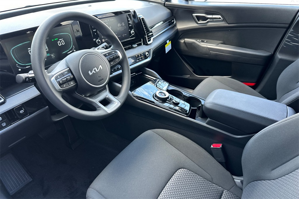 new 2025 Kia Sportage Hybrid car, priced at $29,555