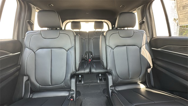 new 2025 Jeep Grand Cherokee L car, priced at $50,643