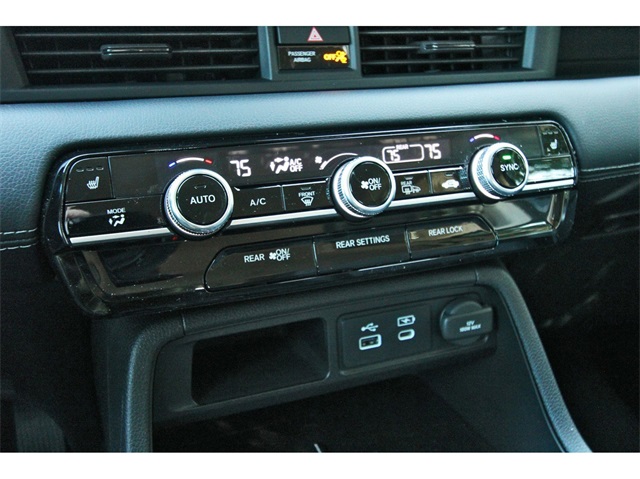 new 2025 Honda Pilot car, priced at $44,976