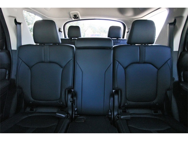 new 2025 Honda Pilot car, priced at $44,976