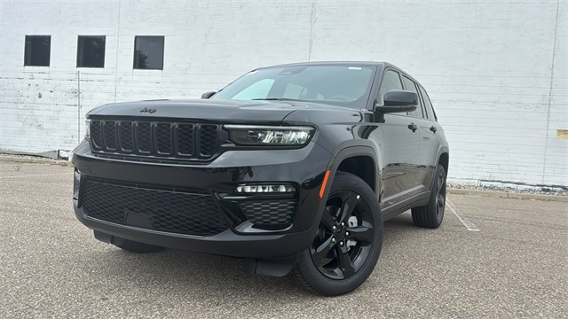 new 2025 Jeep Grand Cherokee car, priced at $48,703