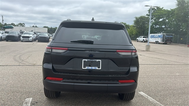 new 2025 Jeep Grand Cherokee car, priced at $48,703
