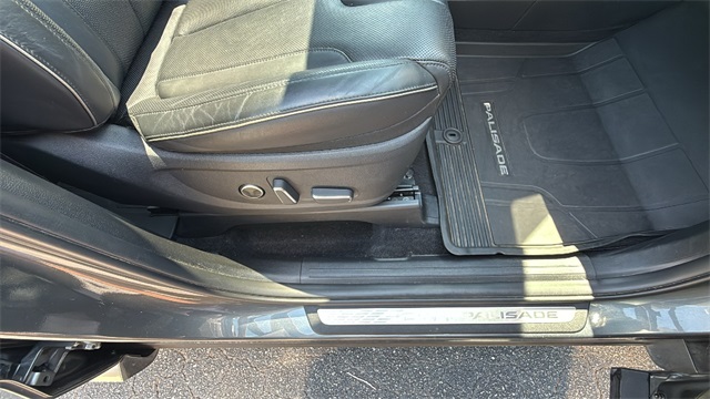 used 2023 Hyundai Palisade car, priced at $37,833