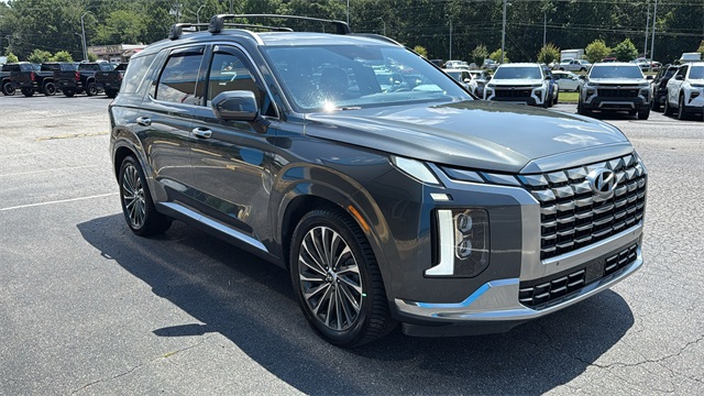 used 2023 Hyundai Palisade car, priced at $37,833