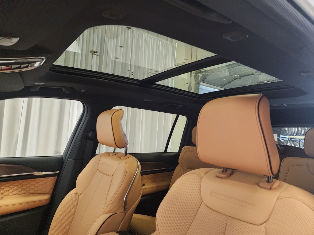new 2025 Jeep Grand Cherokee L car, priced at $62,226