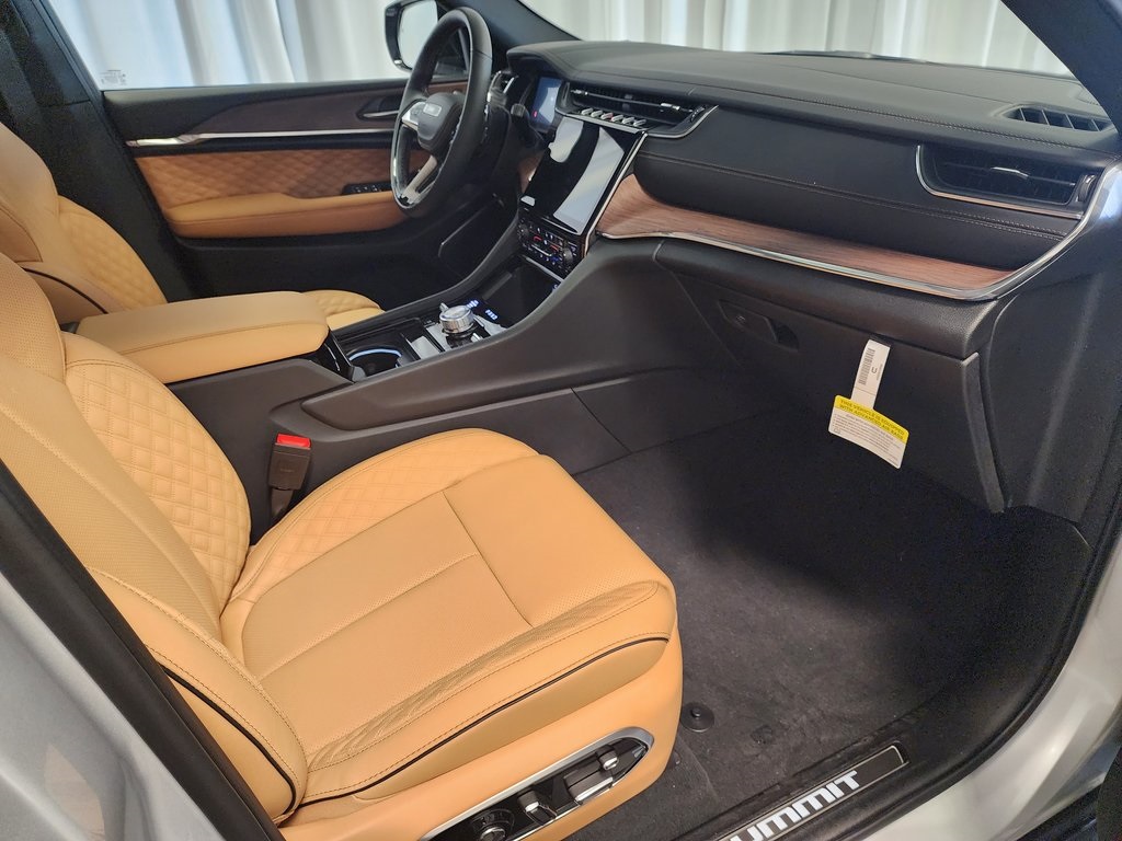 new 2025 Jeep Grand Cherokee L car, priced at $62,226