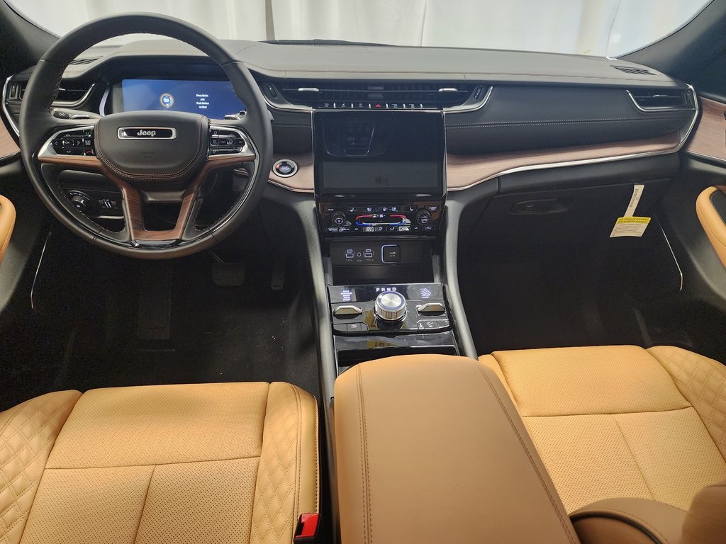 new 2025 Jeep Grand Cherokee L car, priced at $62,226