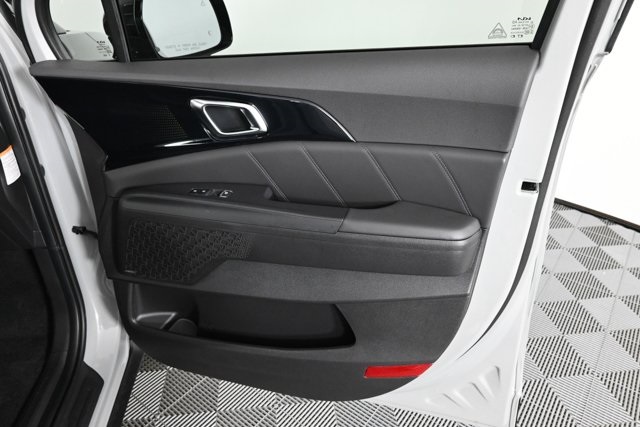 new 2026 Kia Carnival Hybrid car, priced at $56,880