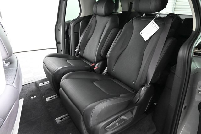 new 2026 Kia Carnival Hybrid car, priced at $56,880