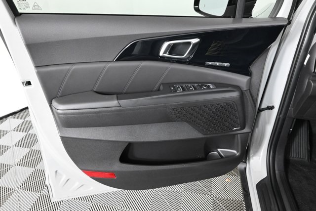 new 2026 Kia Carnival Hybrid car, priced at $56,880