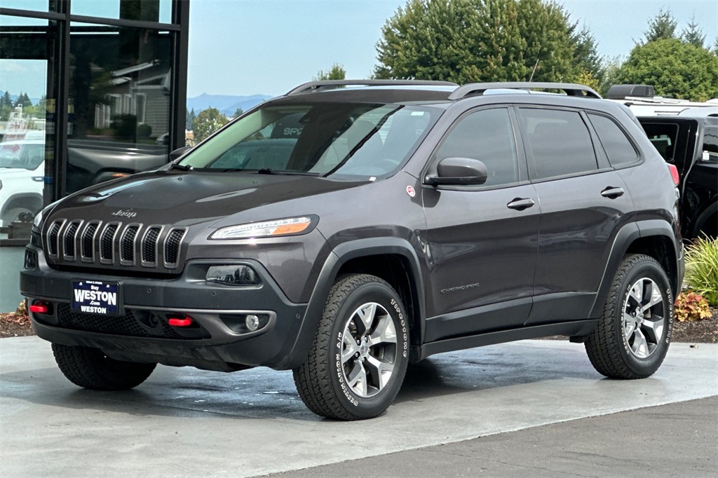 used 2015 Jeep Cherokee car, priced at $12,951