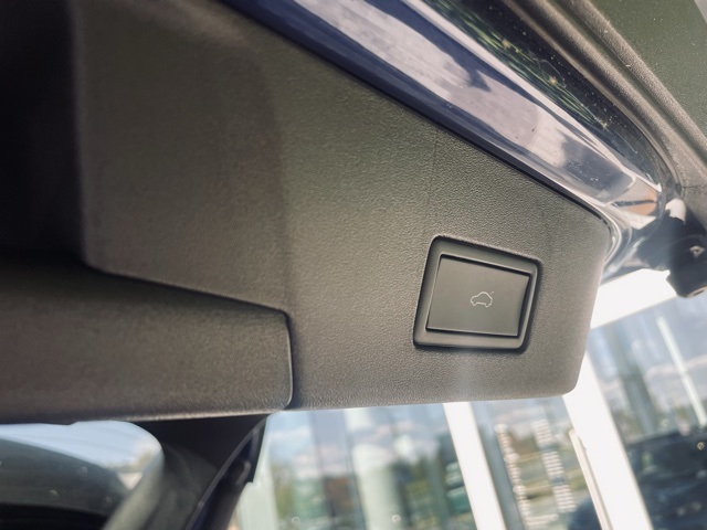 used 2022 Volkswagen ID.4 car, priced at $24,700