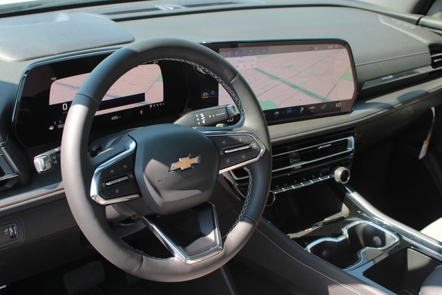 new 2025 Chevrolet Traverse car, priced at $44,695