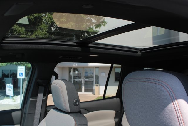 new 2025 Chevrolet Traverse car, priced at $44,695